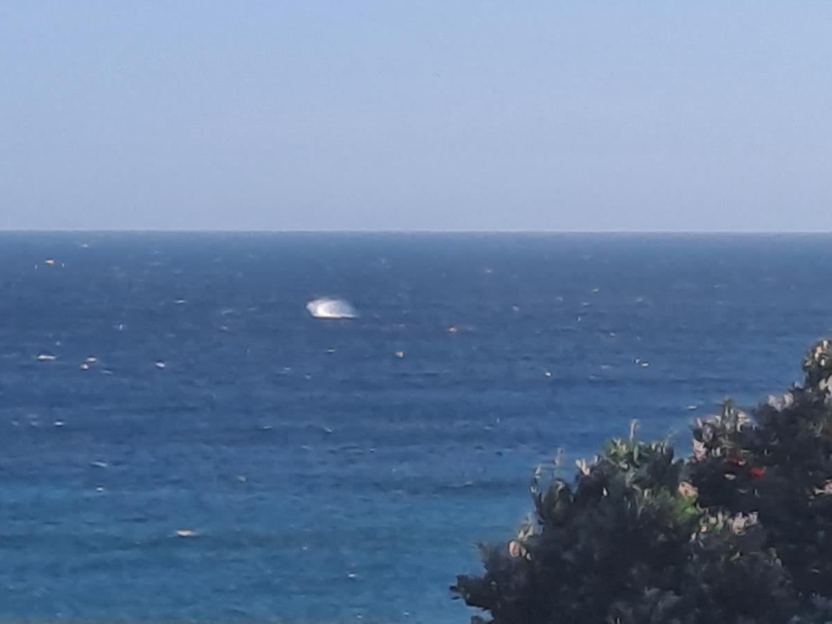 Aha Guest House Sea View Esterno foto